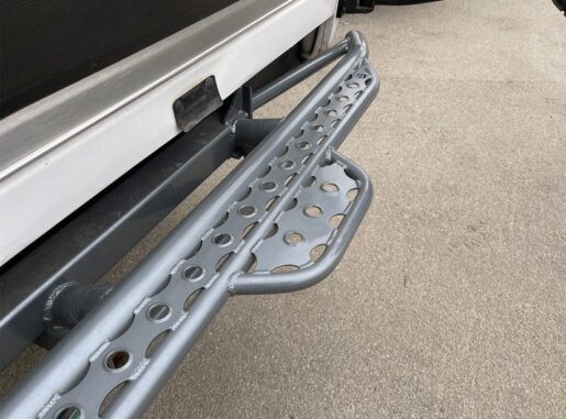 Bronco-Rear-Bumper-with-Tire-Step Bolt-On Rear Bumper / Ford Bronco