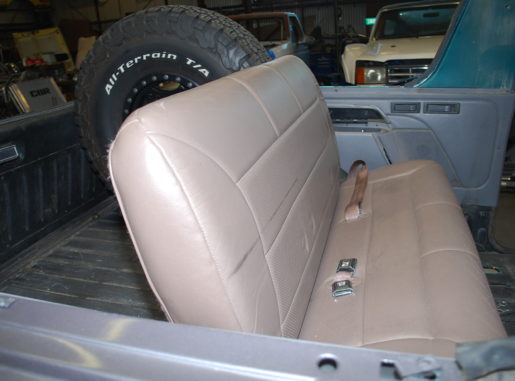 Ford-Bronco-Back-Seat-Spacer_8 Rear Bench Spacer and Bracket / Ford Bronco