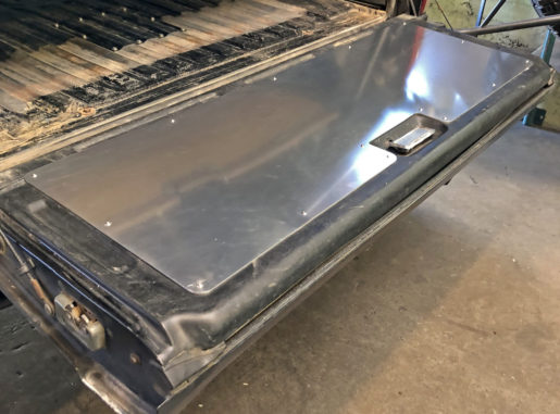 Tailgate Cover / 1980-1996 Ford Bronco