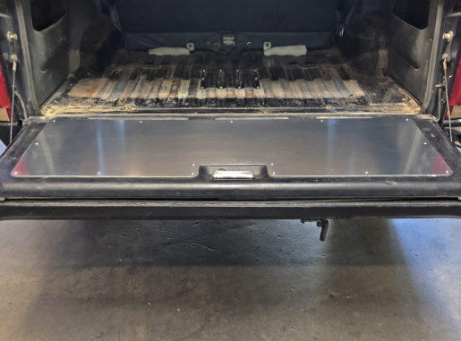 Ford-Bronco-Tailgate-Cover (3) Tailgate Cover / 1980-1996 Ford Bronco