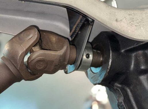 Dana-44-Stub-Shaft-Bracket2 Dana 44 Stub Shaft C-Clip Eliminator